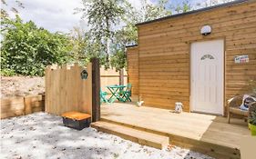 Les Pieds Dans L'Eau